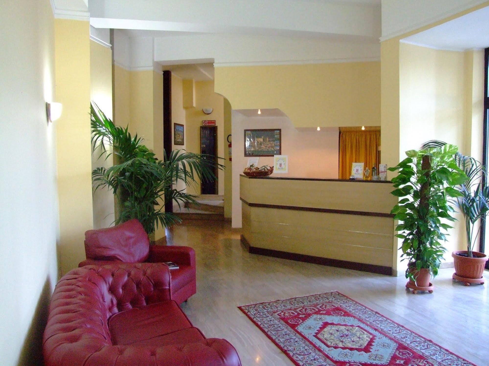 Hotel San Luca Rossano Bagian luar foto