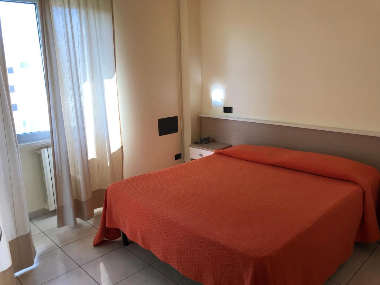 Hotel San Luca Rossano Bagian luar foto